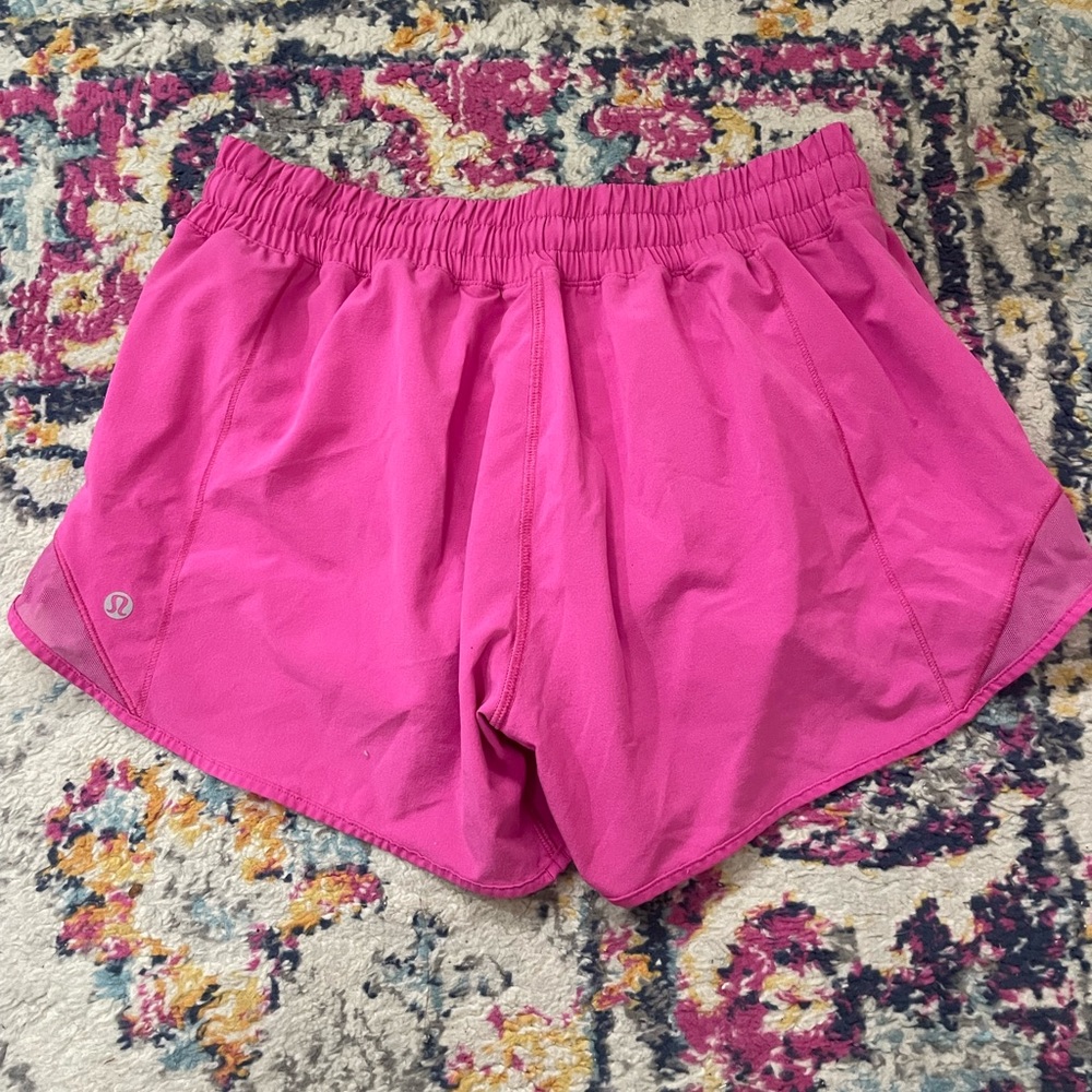 lululemon hotty hot shorts